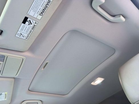 Used 2012 Honda CR-V EX-L image 16