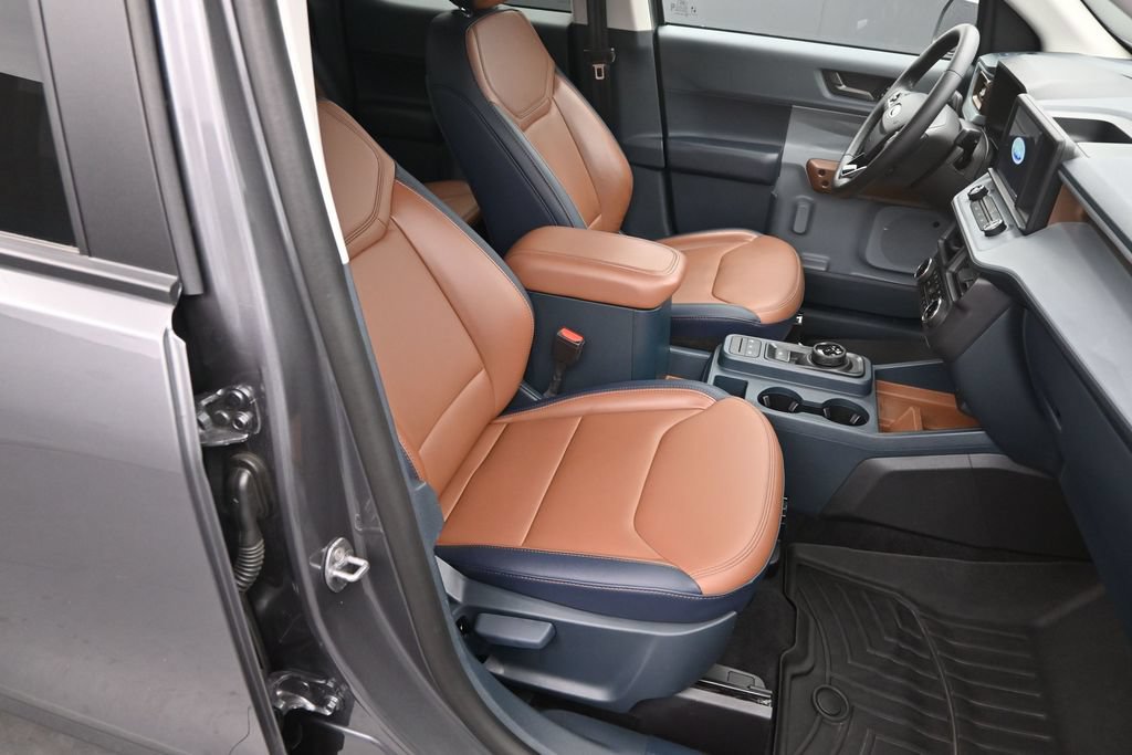 Used 2023 Ford Maverick Lariat w/ Lariat Luxury Package FWD image 13