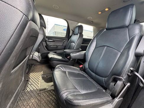 Used 2016 GMC Acadia SLE AWD/4WD image 13