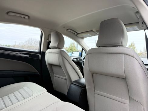 Used 2018 Ford Fusion S FWD image 22
