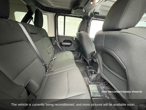 Used 2020 Jeep Wrangler Unlimited Sport image 12