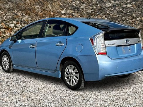 Used 2012 Toyota Prius Prime Base image 10