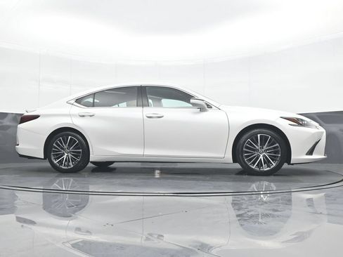 Used 2023 Lexus ES 350 w/ Premium Package FWD image 31