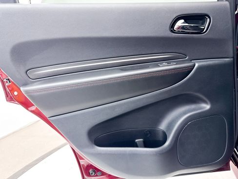 Used 2025 Dodge Durango GT image 33