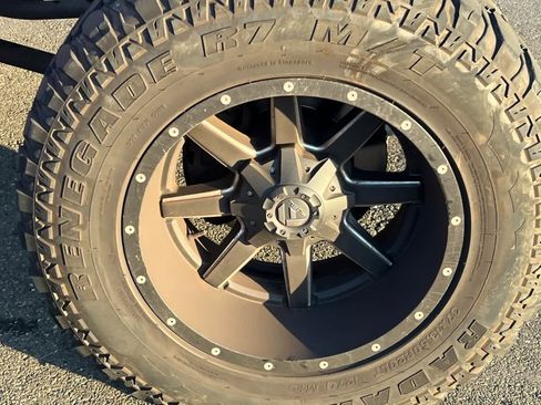 Used 2013 RAM 2500 SLT image 10