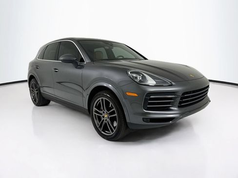 Certified 2023 Porsche Cayenne AWD/4WD image 9