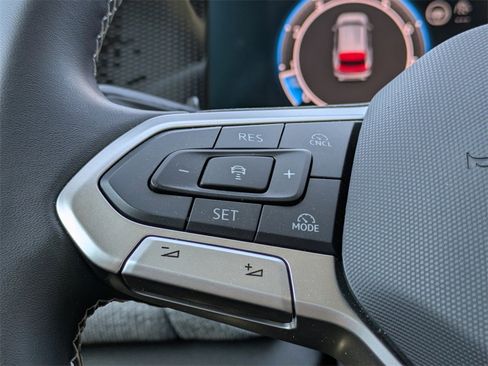 Certified 2025 Volkswagen Tiguan S image 34