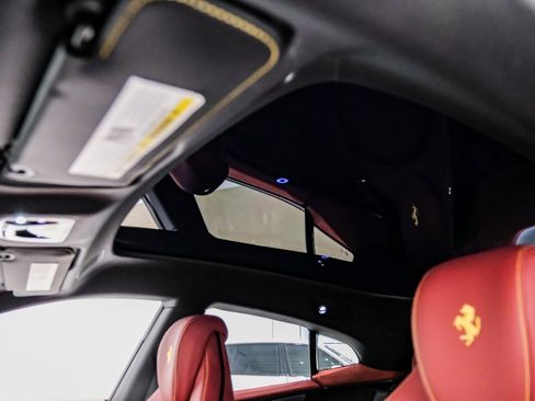 Used 2024 Ferrari Purosangue image 22