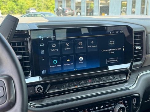 Used 2024 Chevrolet Silverado 2500 ZR2 w/ Technology Package image 23