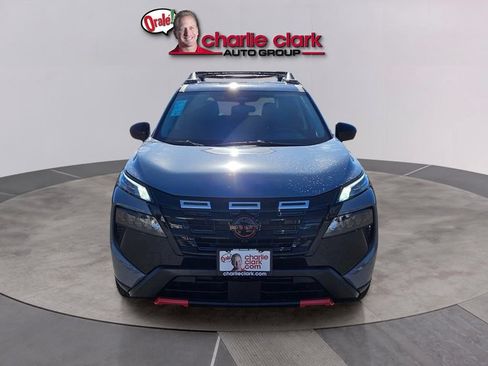Used 2025 Nissan Rogue SV AWD/4WD image 9