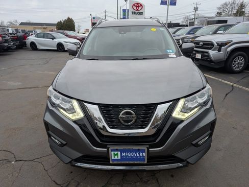 Used 2019 Nissan Rogue SL w/ Premium Package image 11