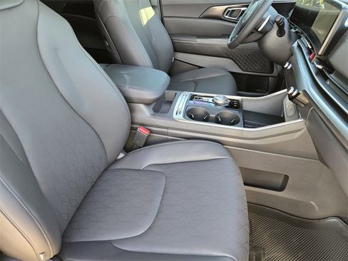 New 2026 Kia Carnival SX image 10