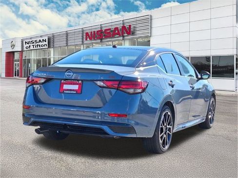 New 2025 Nissan Sentra SR image 6