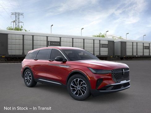 New 2026 Lincoln Nautilus Premier AWD/4WD image 7