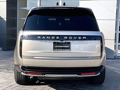 Certified 2024 Land Rover Range Rover SE AWD/4WD image 4
