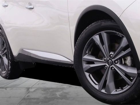 Certified 2024 Nissan Murano Platinum w/ Cargo Package image 3