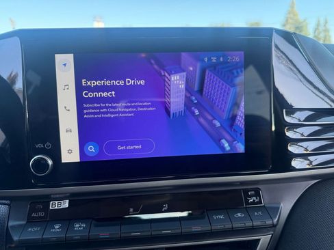 Used 2025 Toyota Camry LE image 21