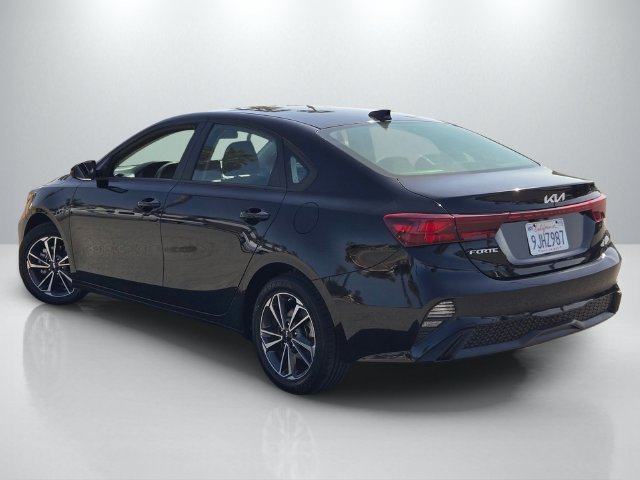 Used 2023 Kia Forte LXS w/ LXS Technology Package FWD image 6