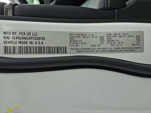 Used 2023 Jeep Grand Cherokee Altitude image 27