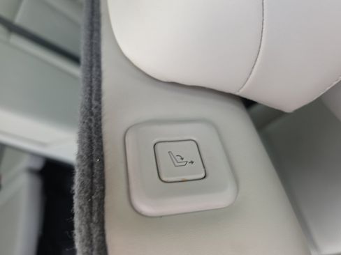 Certified 2024 Hyundai Santa Fe SEL AWD/4WD image 13