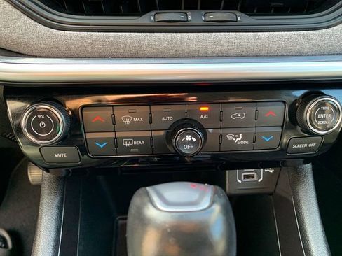 Used 2022 Jeep Compass Latitude w/ Convenience Group image 29