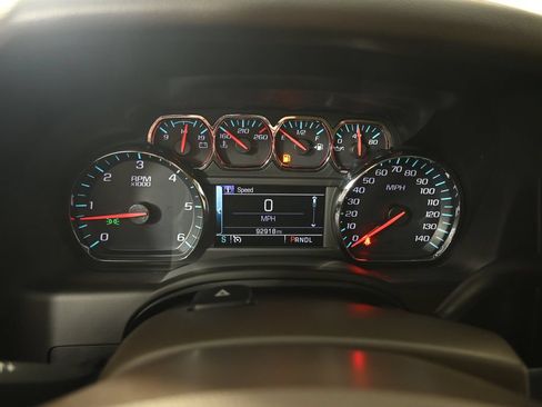 Used 2018 GMC Yukon XL SLT AWD/4WD image 25