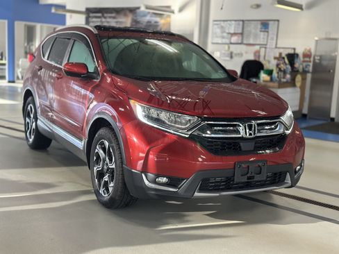 Used 2019 Honda CR-V Touring image 3