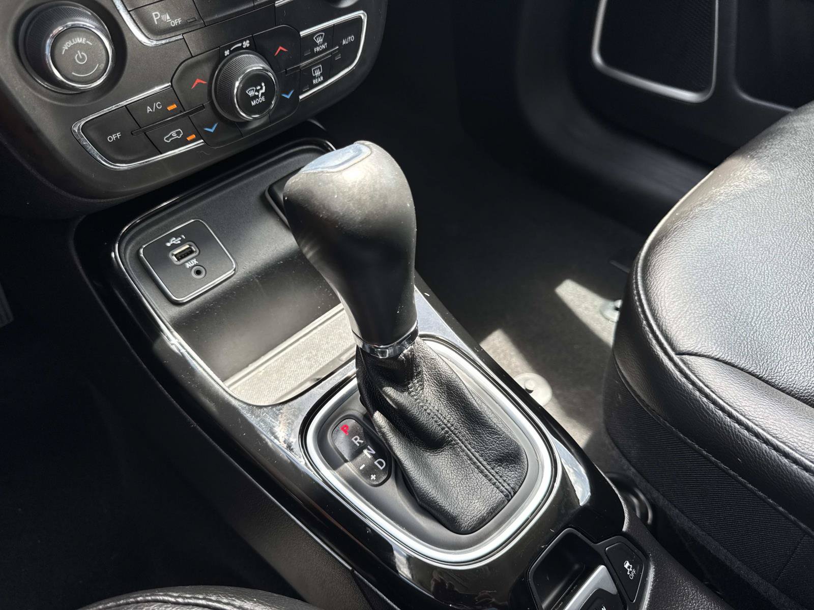 Used 2021 Jeep Compass Latitude FWD image 26