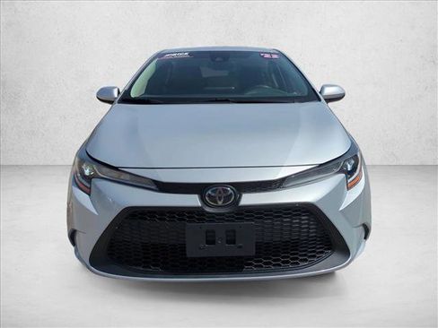 Used 2022 Toyota Corolla LE FWD image 2