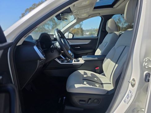 Certified 2024 MAZDA CX-90 Plug-In Hybrid w/ Preferred AWD/4WD image 16