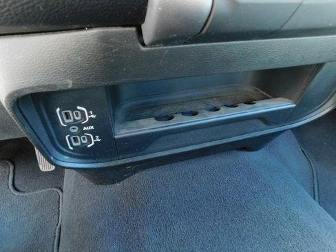 Used 2024 RAM 2500 Big Horn image 12