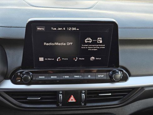 Used 2023 Kia Forte LXS image 16