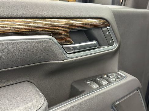 Used 2025 GMC Sierra 2500 SLE w/ SLE Value Package; image 21