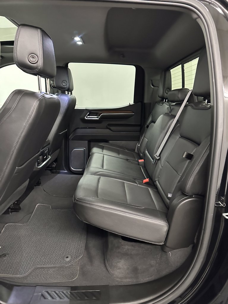 Used 2024 GMC Sierra 1500 Denali w/ Denali Reserve Package AWD/4WD image 24