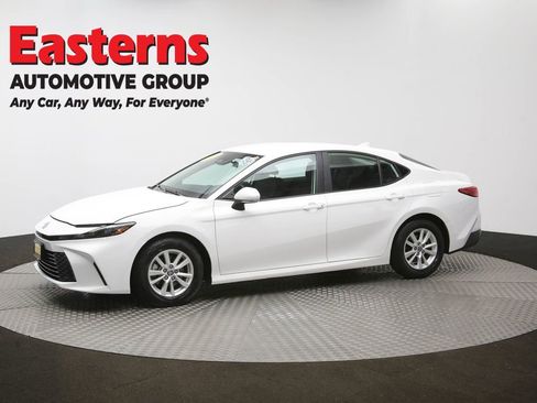 Used 2025 Toyota Camry LE FWD image 58