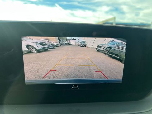 Used 2025 Buick Encore GX Preferred image 17