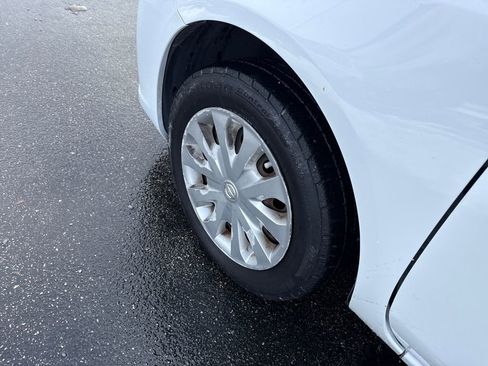 Used 2016 Nissan Versa S Plus image 11