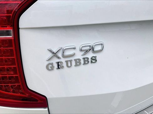 Used 2017 Volvo XC90 T6 Momentum w/ Vision Package image 43