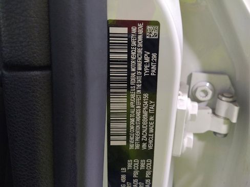 Used 2021 Jeep Renegade Latitude AWD/4WD image 33
