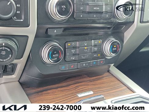 Used 2016 Ford F150 Lariat w/ Equipment Group 502A Luxury AWD/4WD image 25