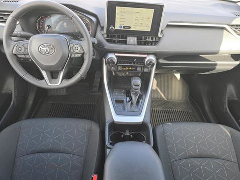 Used 2025 Toyota RAV4 XLE image 8