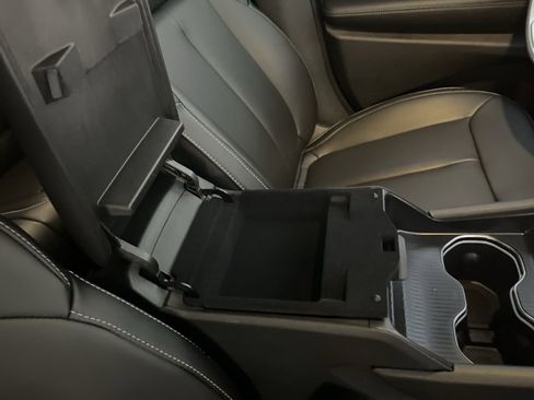 New 2025 Jeep Grand Cherokee Limited w/ Black Appearance Package image 43