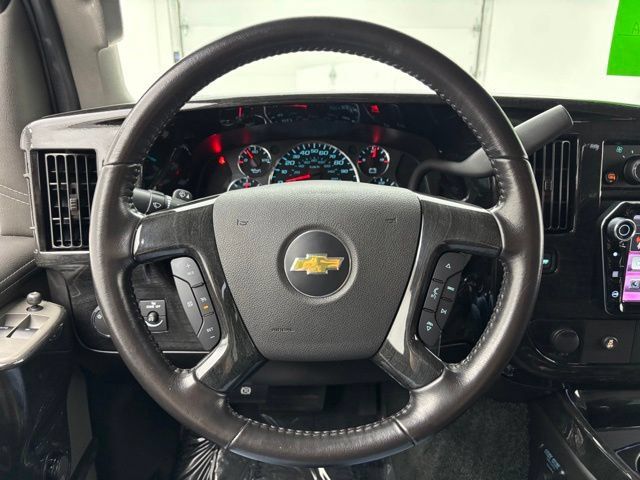 Used 2022 Chevrolet Express 2500 Extended w/ Enhanced Convenience Package RWD image 28