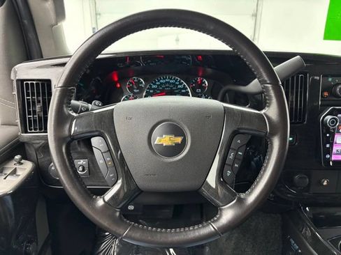 Used 2022 Chevrolet Express 2500 Extended w/ Enhanced Convenience Package RWD image 28