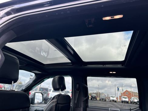 Used 2020 Ford F150 Platinum w/ Equipment Group 701A Luxury image 12