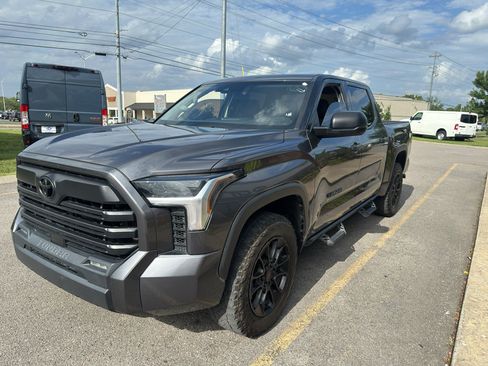 Used 2023 Toyota Tundra SR5 AWD/4WD image 8