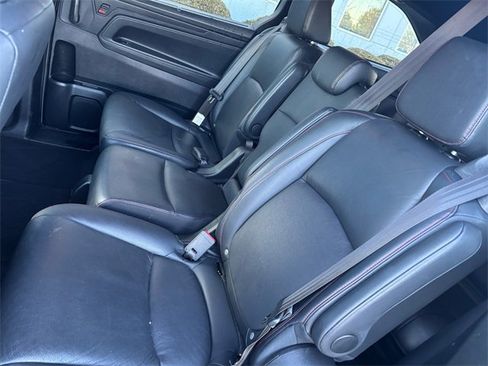 Used 2024 Honda Odyssey Sport image 17