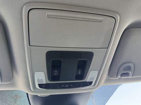 Used 2024 Honda Pilot Elite image 13