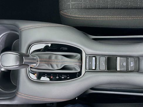 Certified 2025 Honda HR-V Sport image 16