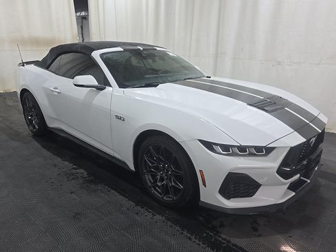 Used 2024 Ford Mustang GT Premium w/ GT Performance Package RWD image 3